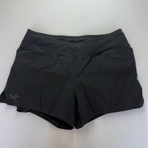 Arc'teryx Black Performance Shorts size S